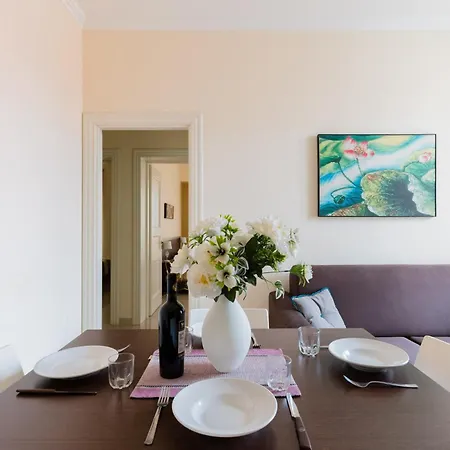 מלון דירות Palazzo Mongio 3*
