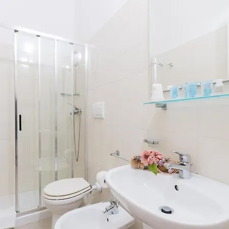מלון דירות Palazzo Mongio 3*