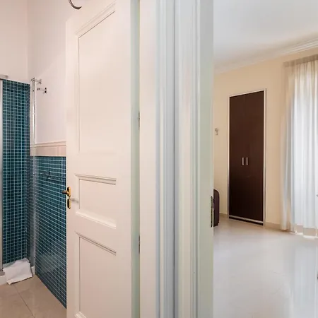 Palazzo Mongio Apartmanhotel 3*