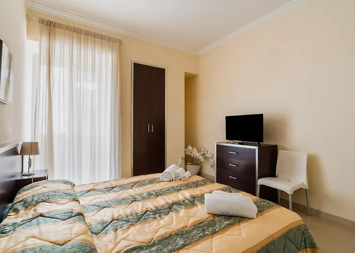 Palazzo Mongio Aparthotel